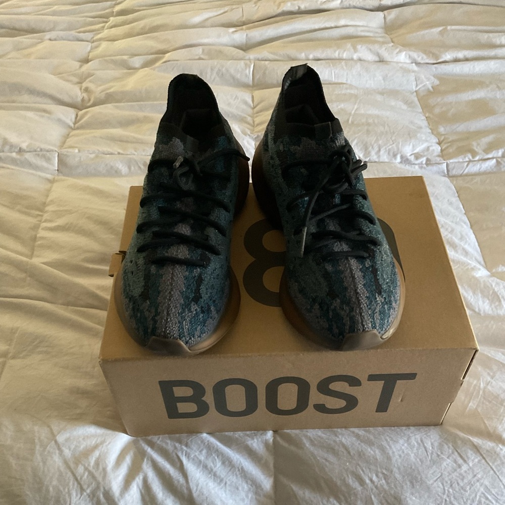 Yeezy 380 9.5